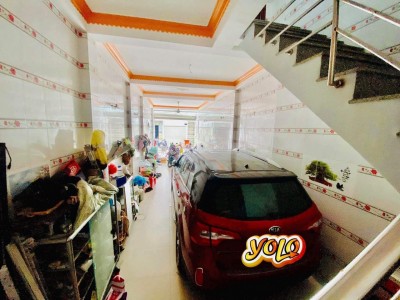 Nhà bán HXH Nguyễn Sơn, Tân Phú 56m2 4PN, 4WC giá chỉ 6.5 tỷ