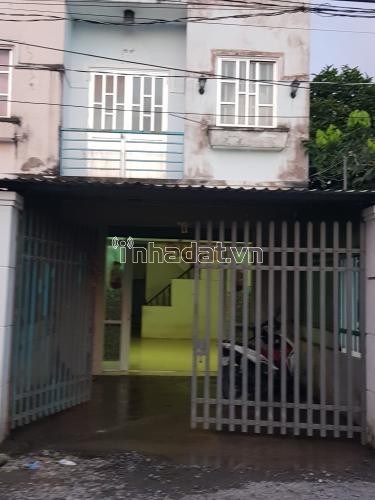 Cho thuê nhà nguyên căn 1 lầu mặt tiền đường Huỳnh Văn Tiết, cách chợ Hưng Long, Bình Chánh 500m