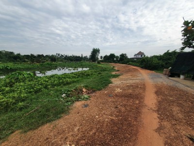Bán đất đầu tư tại Thuận An, Bình Dương, cách đường CMT8 khoảng 200m thôi ạ. Gia chủ gửi bán 2,2 tỷ. 