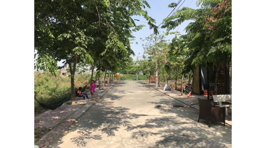 2tỷ730 cho 80m2 - rẽ quá - đất kế Vinhome grank pard. Khu dân cư Tín Hưng , Nguyễn Xuyễn. 
