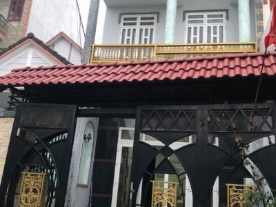 Nhà Rẻ Sổ Riêng 1 lầu mái thái hẻm cây xăng Thành Thái đối diện chợ cổng 11 mới xây 2018. Giá : 2.6 tỷ.