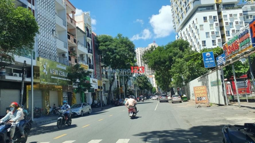 Bán nhà hẻm xe hơi thông thoáng,đường Trần Hưng Đạo trung tâm thành phố rất phù hợp kinh doanh,giá 12 tỷ